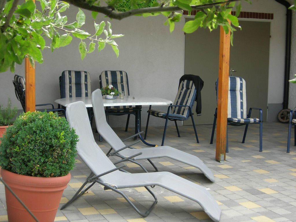 Gaestehaus Und Weinbau Zur Wiederkehr Strudler Podersdorf am See Exterior photo